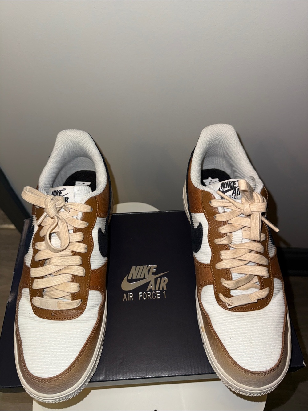 Nike Low Top Sneakers in White, Brown & Black - Picture 2 of 2